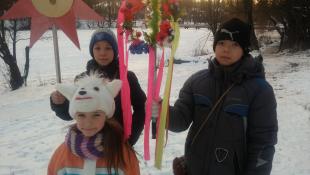 Добрий вечір тобі, пане Господарю. Радуйся, ой радуйся Земле! Син Божий народився!